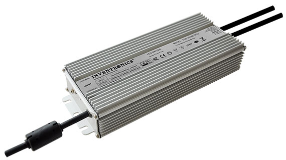 320 Watt drivers ideal for airport, aquaculture and port lighting applications